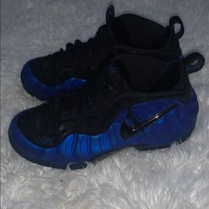 Blue Nike foamposits